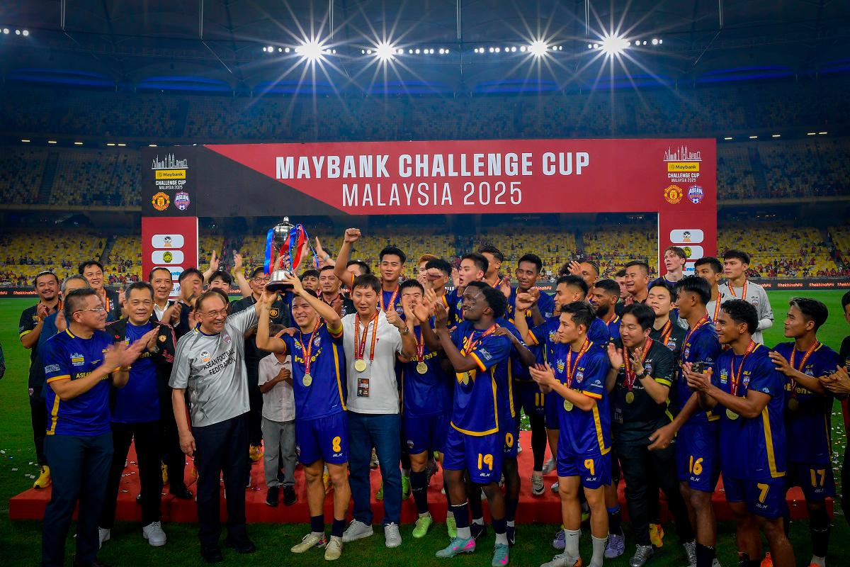 ASEAN All-Stars score shocking 1-0 win over Man United in Bukit Jalil ASEAN All-Stars score shocking 1-0 win over Man United in Bukit Jalil
