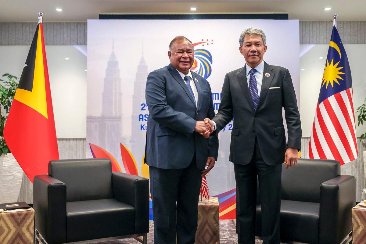 ASEAN Foreign Ministers adopt draft Addendum to SEANWFZ to facilitate Timor-Leste’s membership ASEAN Foreign Ministers adopt draft Addendum to SEANWFZ to facilitate Timor-Leste’s membership
