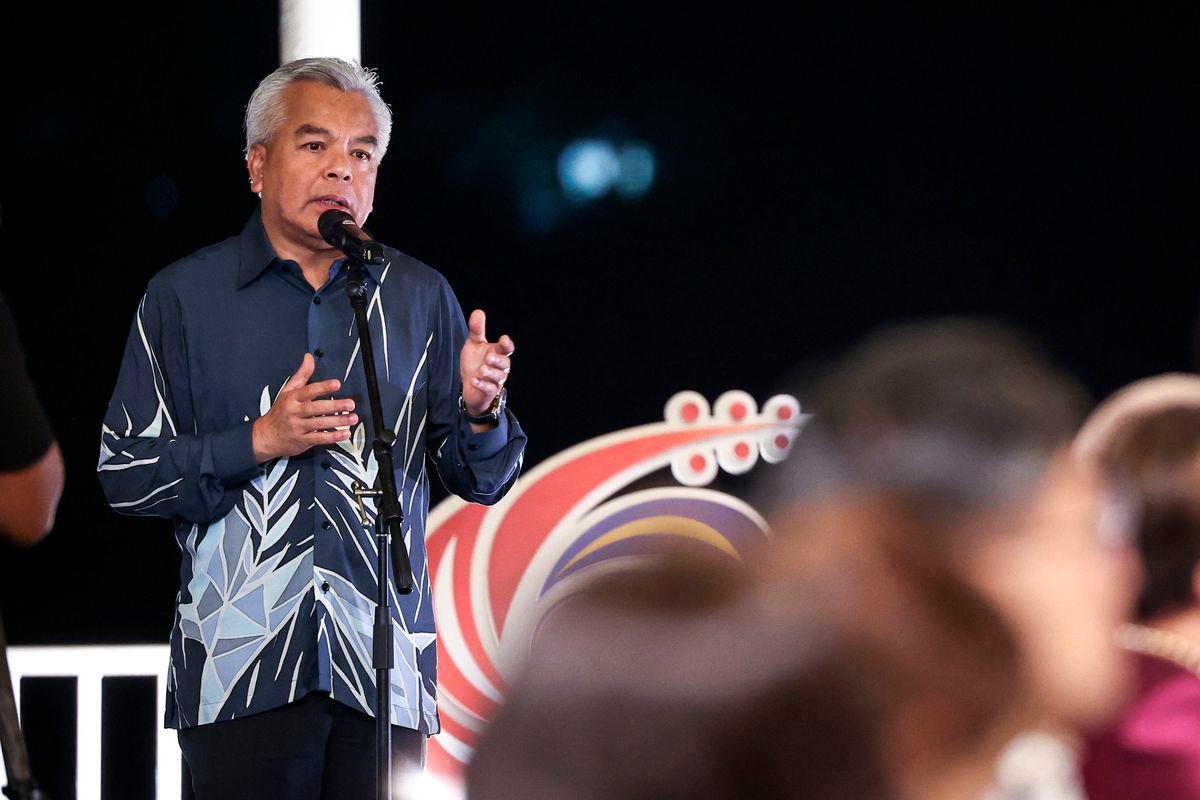 ASEAN SOM honours Vietnam’s late former president Tran Duc Luong ASEAN SOM honours Vietnam’s late former president Tran Duc Luong
