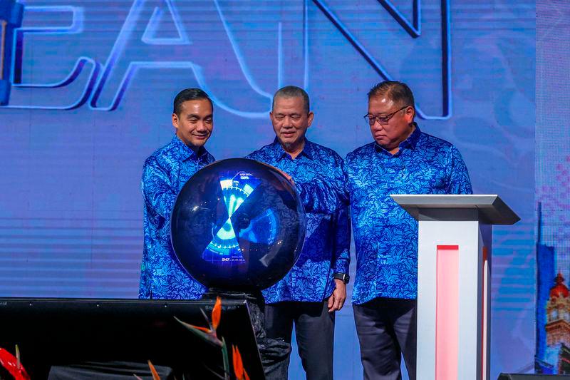 ASEAN collaboration key to building sustainable tourism future - Tiong ASEAN collaboration key to building sustainable tourism future - Tiong