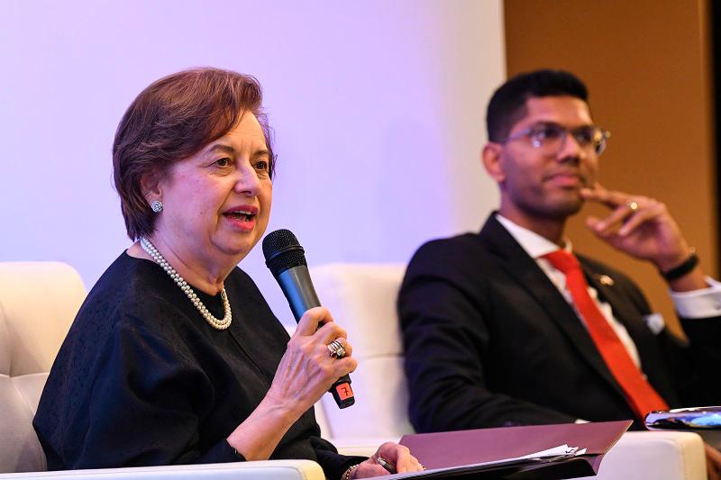 ASEAN poised for economic shift, political will crucial to confronting dramatic changes – Zeti ASEAN poised for economic shift, political will crucial to confronting dramatic changes – Zeti