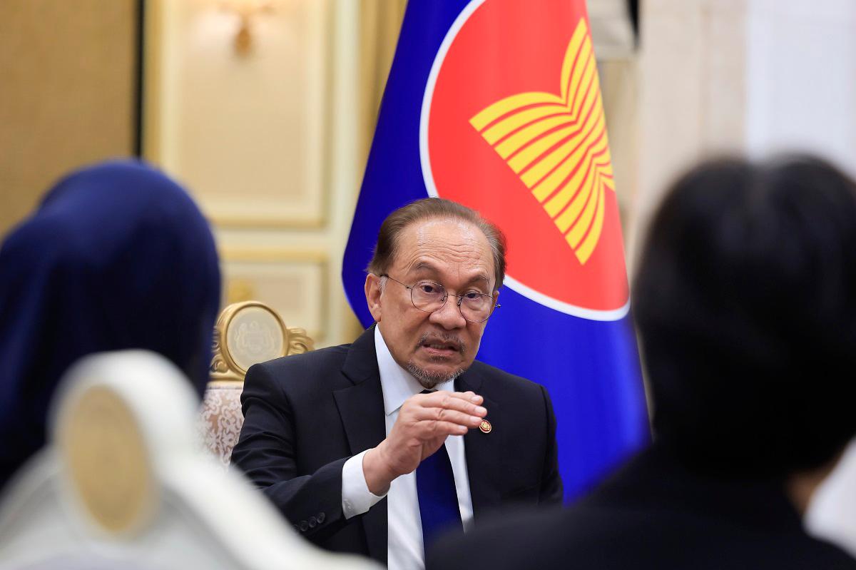 ASEAN spirit on display in match against Manchester United – PM Anwar ASEAN spirit on display in match against Manchester United – PM Anwar