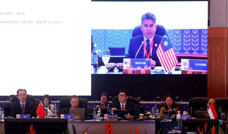 ASEAN to implement rapid financing facility to help financially distressed members ASEAN to implement rapid financing facility to help financially distressed members