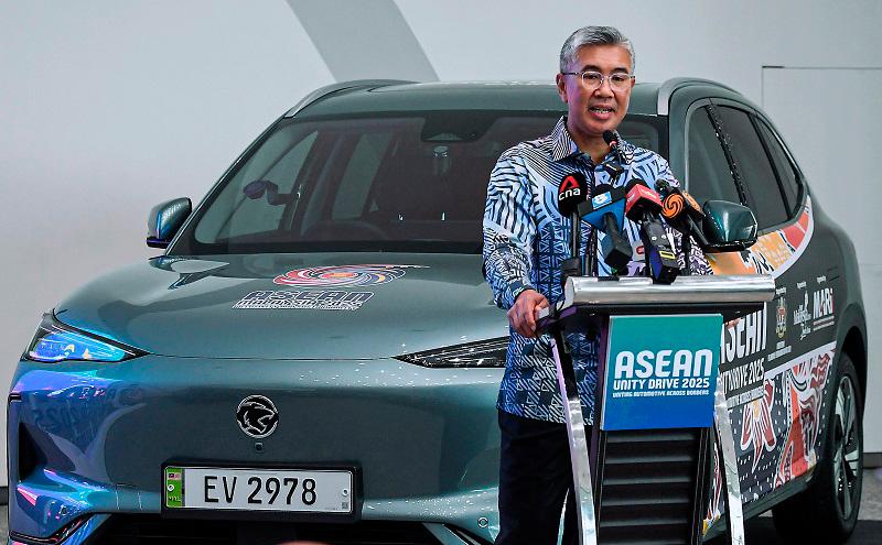 ASEAN to introduce standard EV policy, to be announced during summit
