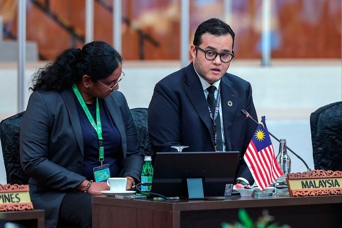 ASEAN youths urge action on digital literacy, climate change ASEAN youths urge action on digital literacy, climate change