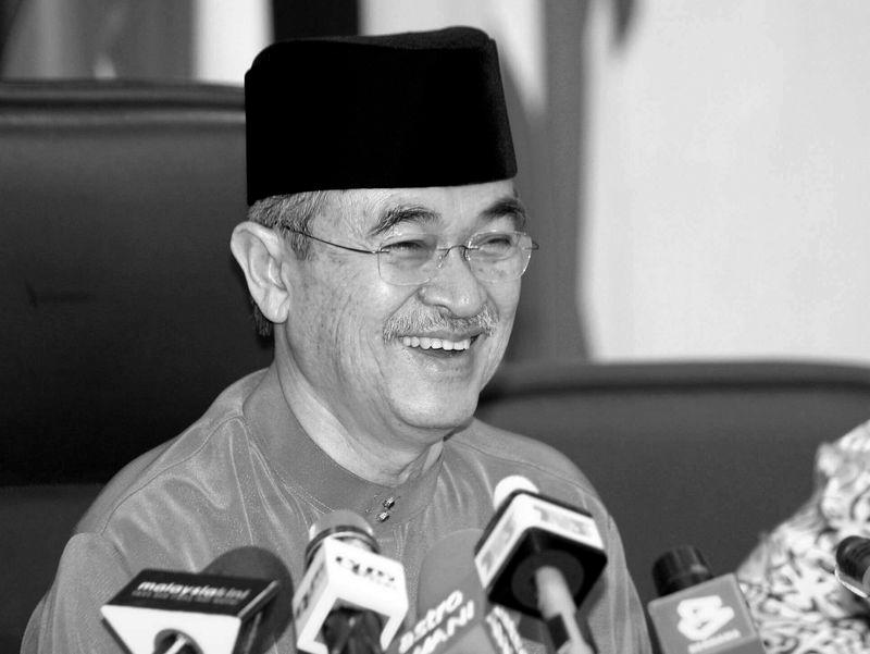 Abdullah a calm leader who handled crises wisely - Public Service DG
