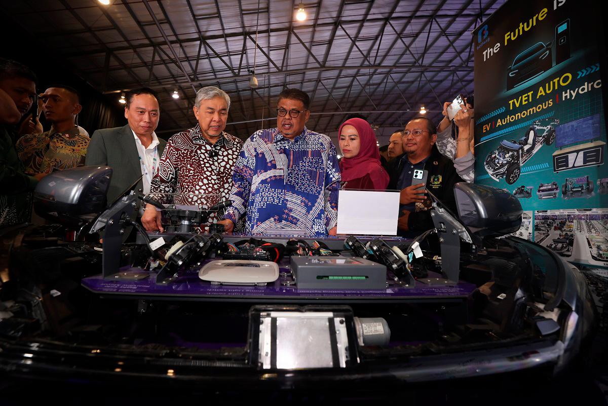 Aerospace, aviation booths prove a crowd puller at National TVET Day