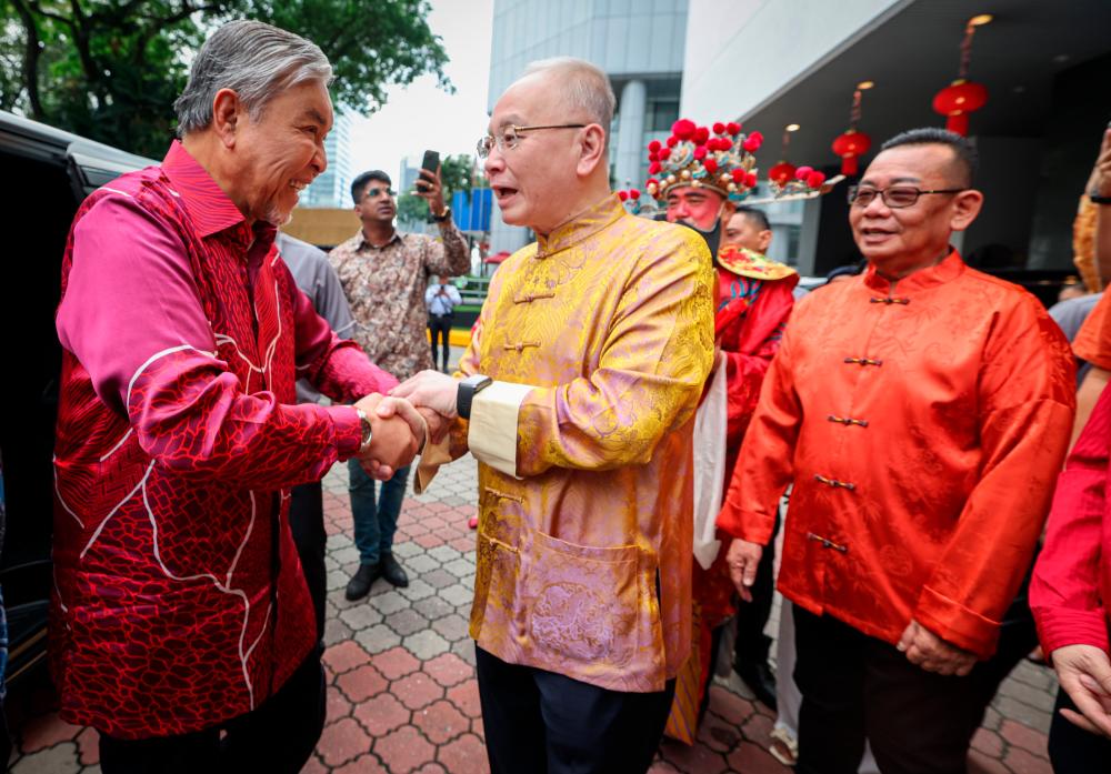 Ahmad Zahid attends MCA’s Chinese New Year Open House Ahmad Zahid attends MCA’s Chinese New Year Open House