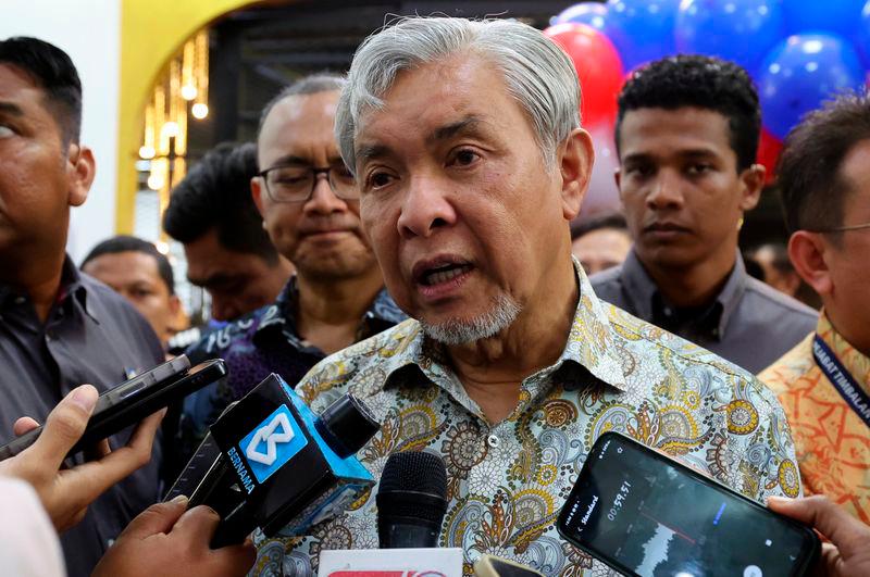 Ahmad Zahid seeks electricity tariff exemption for homestay, kampung stay operators Ahmad Zahid seeks electricity tariff exemption for homestay, kampung stay operators