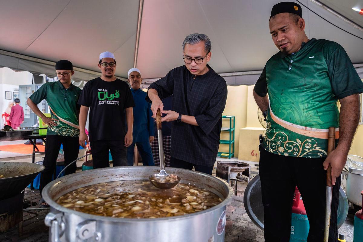 Aidiladha sacrificial rite strengthens community ties – Fahmi