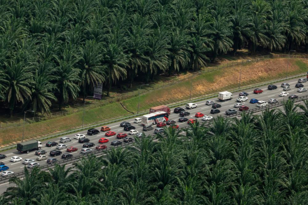 Aidilfitri: Rise in outbound traffic, congestion builds up Aidilfitri: Rise in outbound traffic, congestion builds up