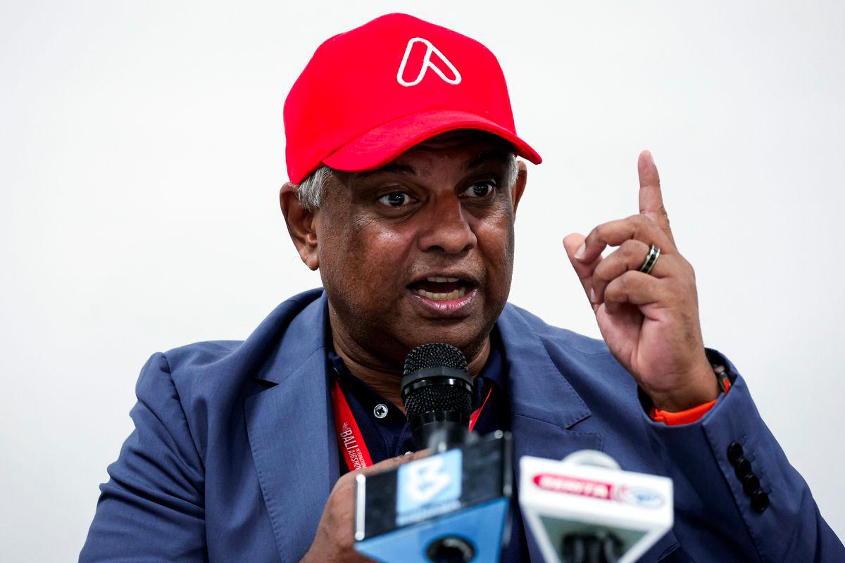 AirAsia to feature journalist’s name on aircraft in tribute to media fraternity AirAsia to feature journalist’s name on aircraft in tribute to media fraternity
