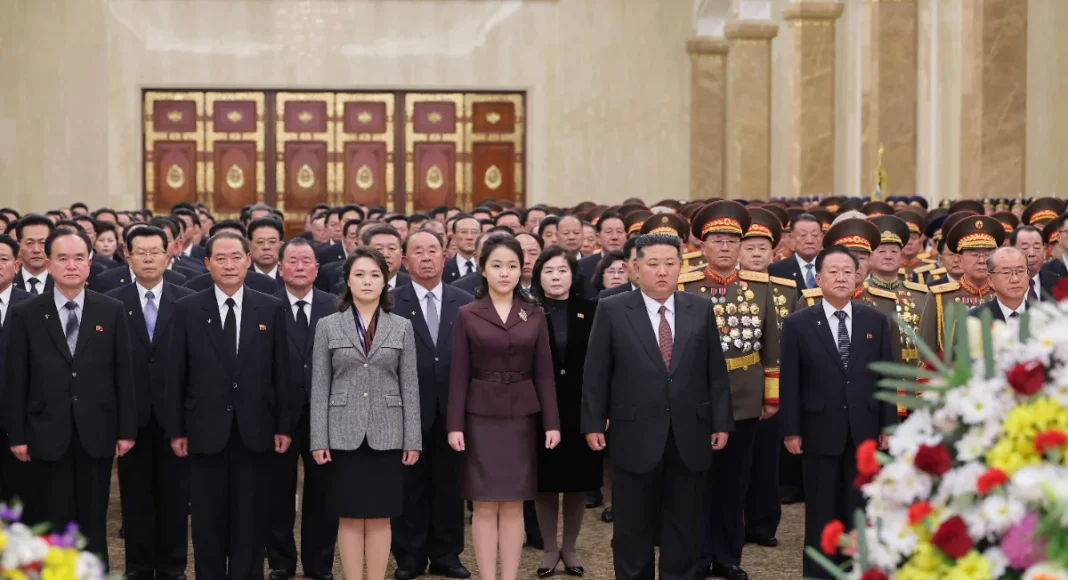 Anak perempuan Kim Jong Un buat kunjungan pertama ke makam keluarga
