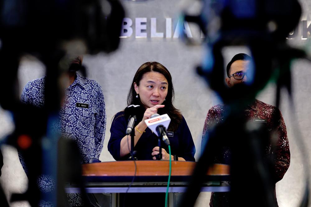 Anita Azrina is new PSM chairman Anita Azrina is new PSM chairman