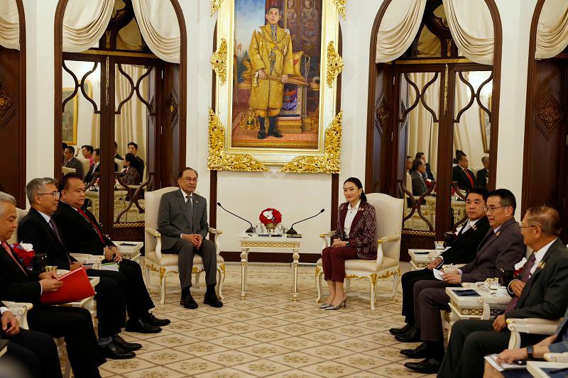 Anwar praises Thai leadership in advancing border projects Anwar praises Thai leadership in advancing border projects