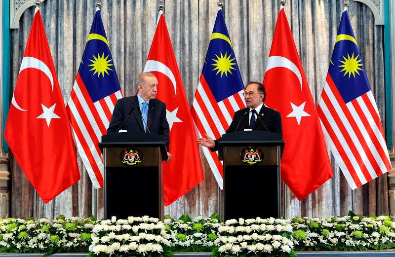 Anwar proposes Türkiye as ASEAN dialogue partner Anwar proposes Türkiye as ASEAN dialogue partner