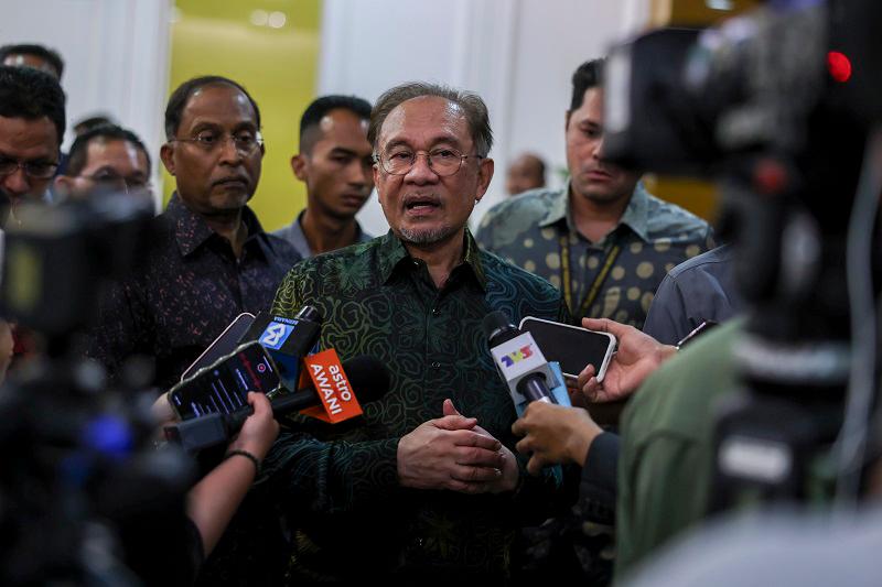 Anwar urges farmers’ gathering not to disrupt Indonesian President’s visit Anwar urges farmers’ gathering not to disrupt Indonesian President’s visit