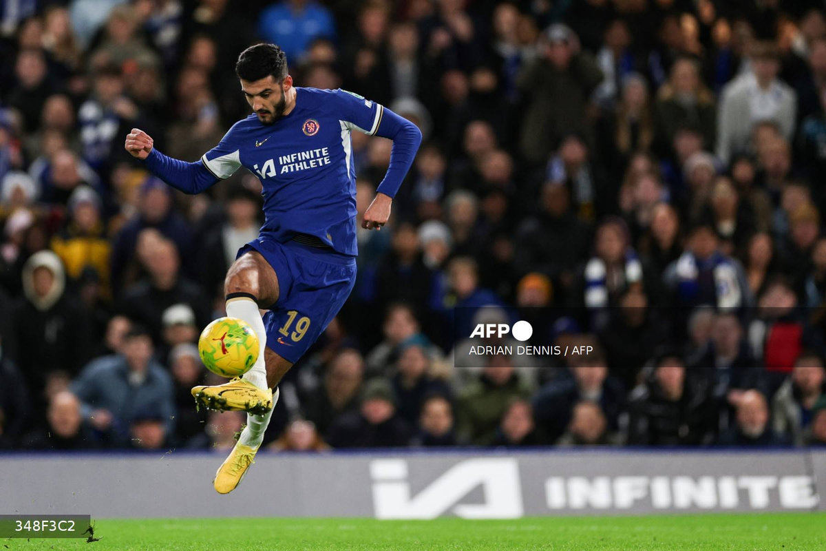 Armando Broja joins Burnley from Chelsea on five-year deal