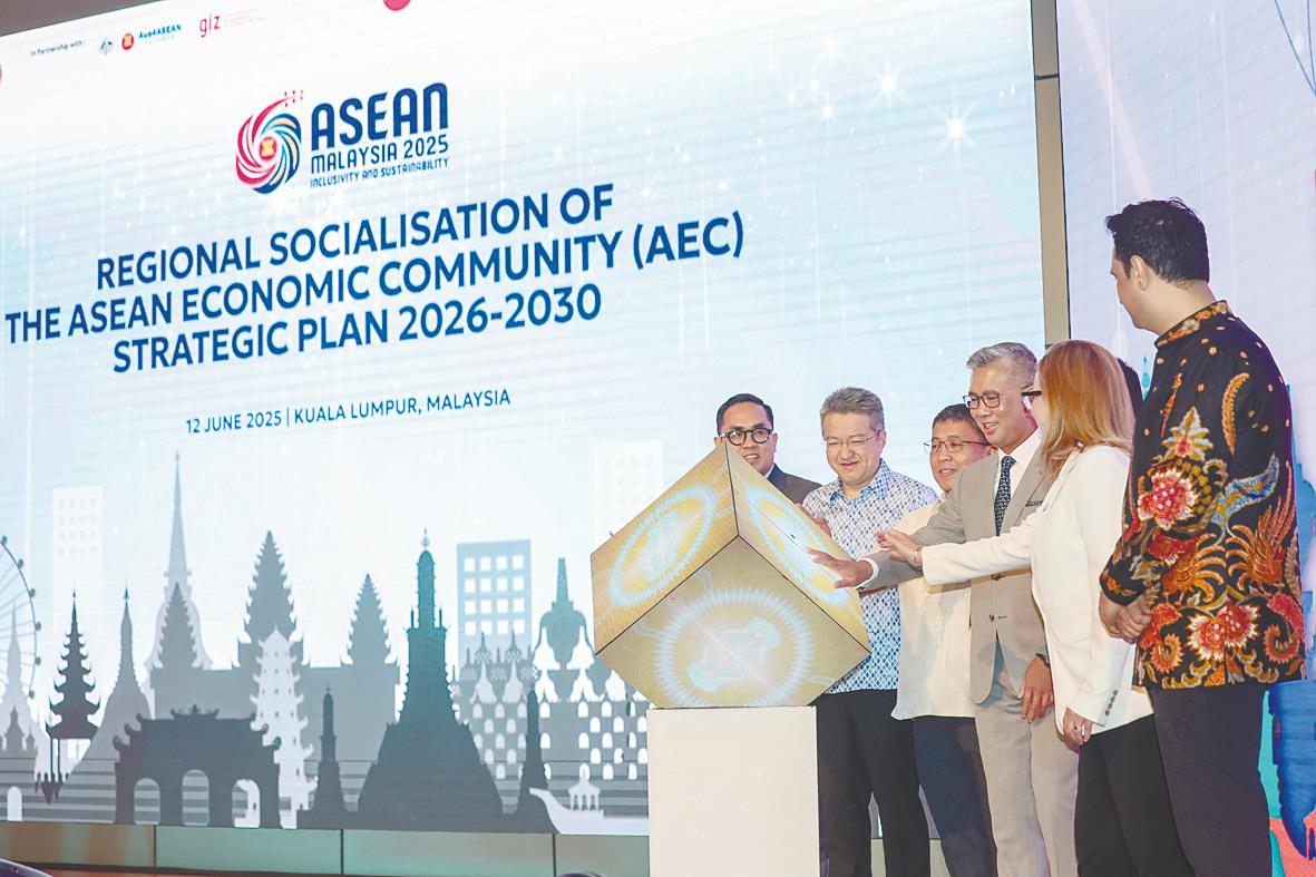 Asean's ambition of becoming world's fourth biggest economy by 2030 well within reach: Tengku Zafrul Asean's ambition of becoming world's fourth biggest economy by 2030 well within reach: Tengku Zafrul