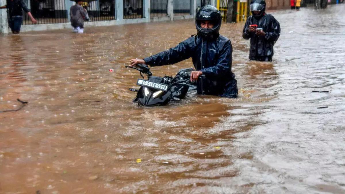 At least 18 dead as rains lash west India state