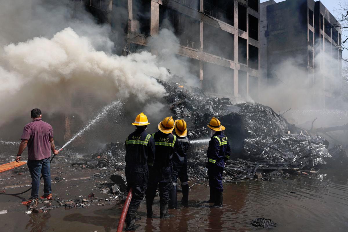 At least 30 bodies recovered from site of India air crash, rescue workers say