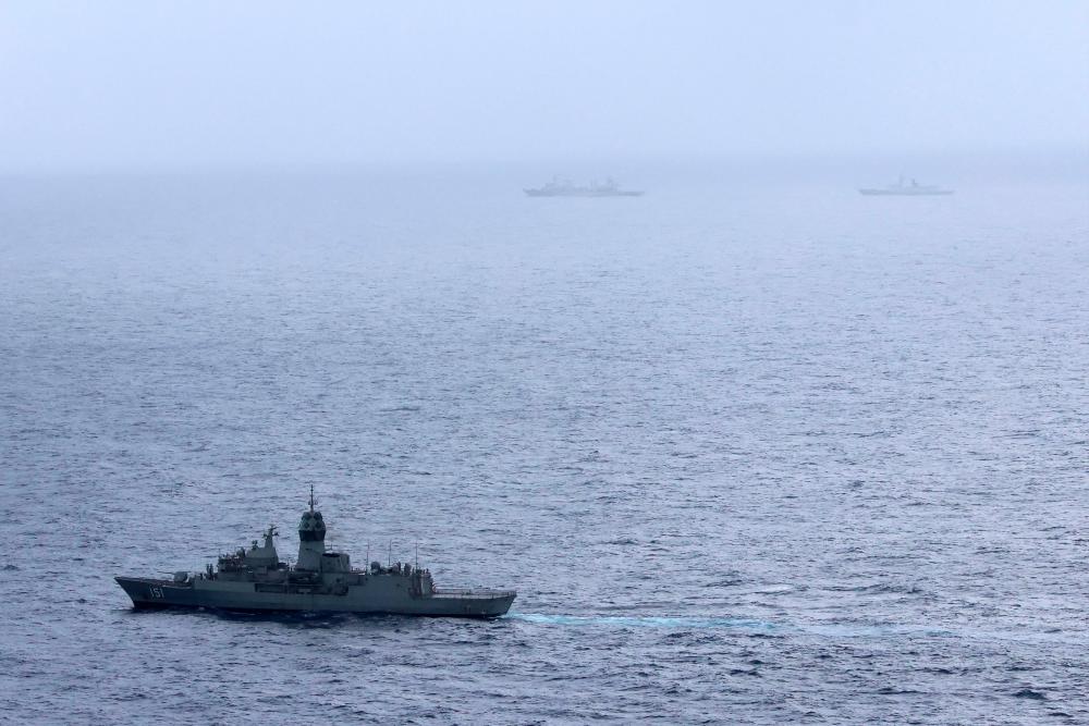 Australia says no live firing seen or heard from Chinese ships Australia says no live firing seen or heard from Chinese ships