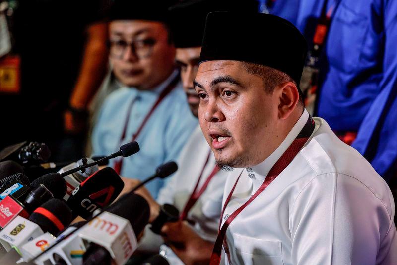 Ayer Kuning polls: UMNO youth chief rubbishes boycott talk Ayer Kuning polls: UMNO youth chief rubbishes boycott talk
