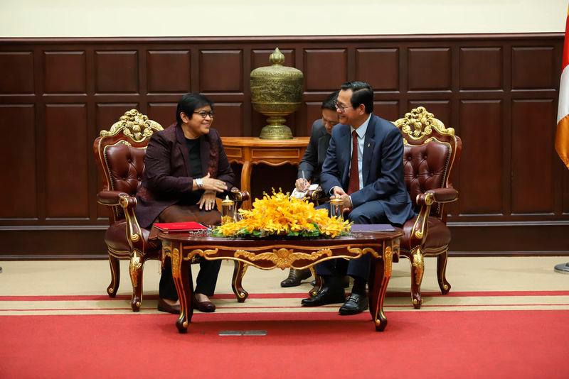 Azalina, Cambodian DPM exchange views on enhancing bilateral legal cooperation Azalina, Cambodian DPM exchange views on enhancing bilateral legal cooperation