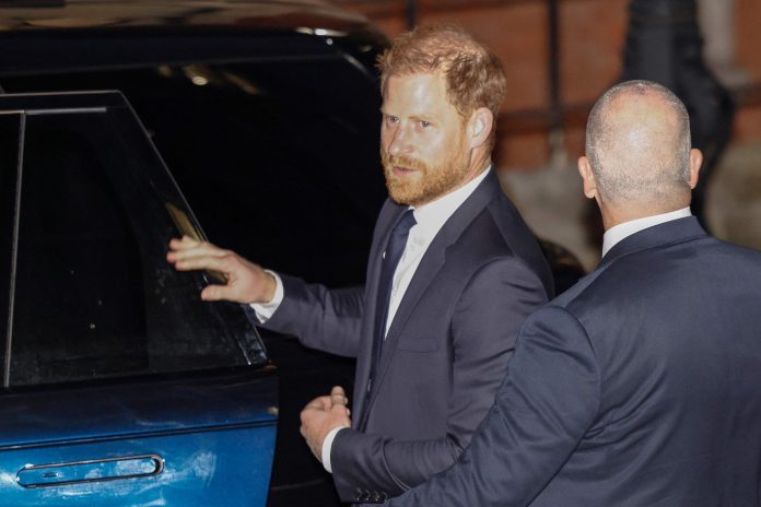 Prince Harry phone hacking trial enters second day as tabloids defend sources