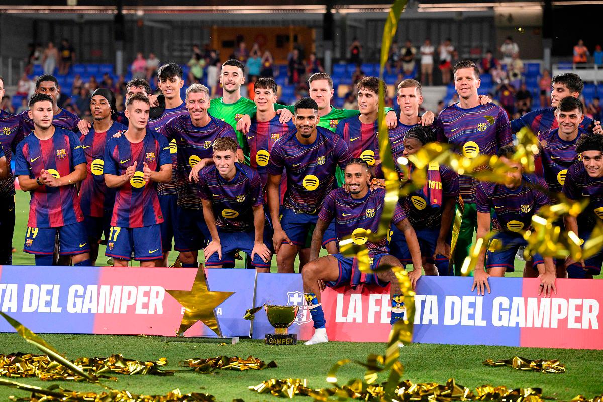 Barcelona thrash Como 5-0 as Ter Stegen mends ties ahead of La Liga