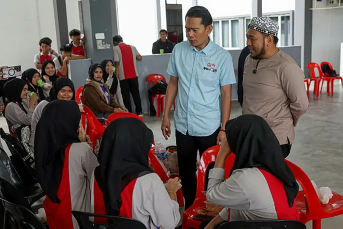 Barisan Nasional facing high-stakes contest