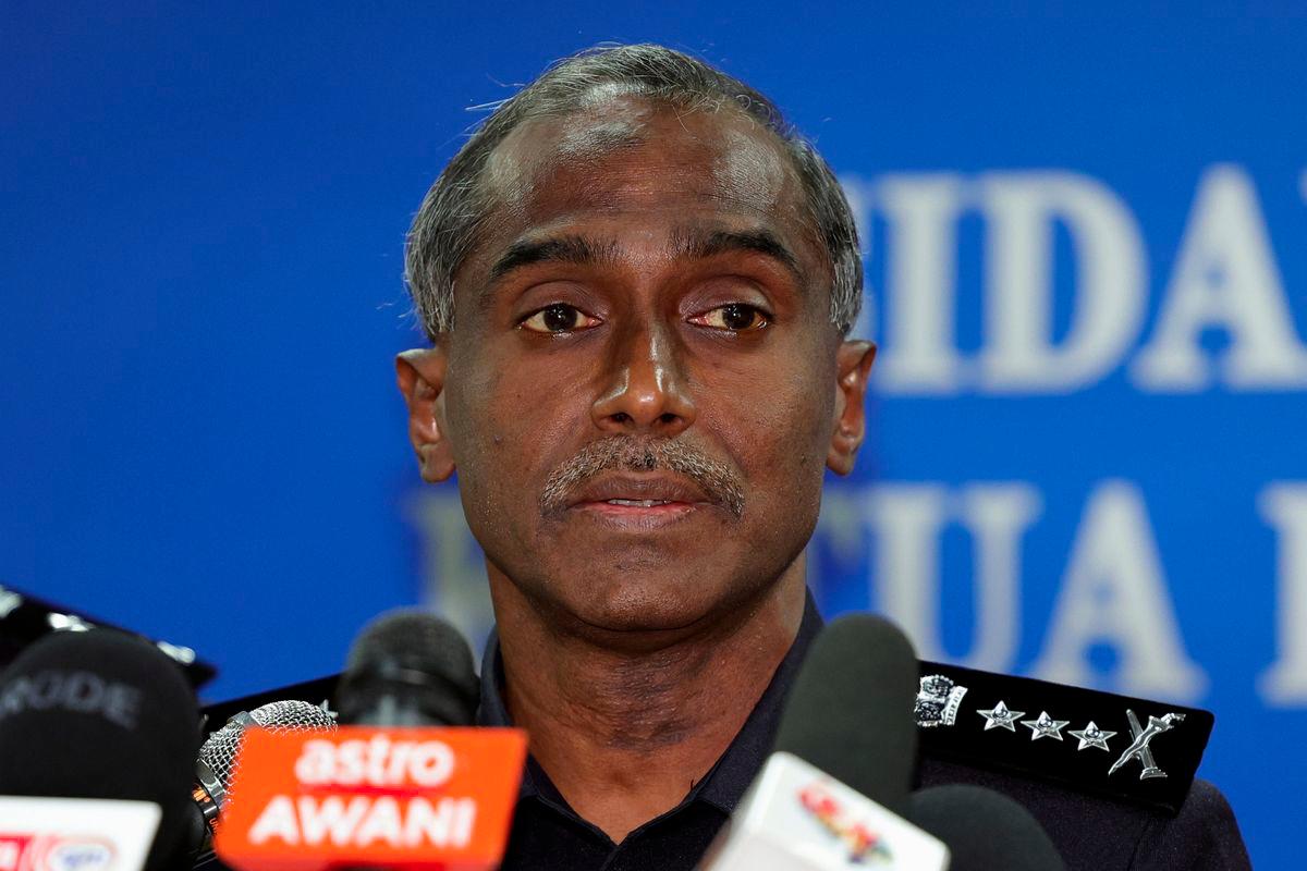 Bukit Aman ambil alih siasatan kes kematian pelatih Palapes UTM Syamsul Haris Bukit Aman ambil alih siasatan kes kematian pelatih Palapes UTM Syamsul Haris