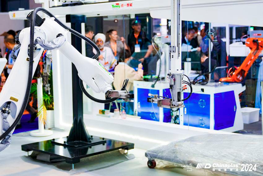 CHINAPLAS Focuses on Green, Smart, and High-Tech Solutions for a Sustainable Future of the Plastics and Rubber Industries CHINAPLAS Focuses on Green, Smart, and High-Tech Solutions for a Sustainable Future of the Plastics and Rubber Industries