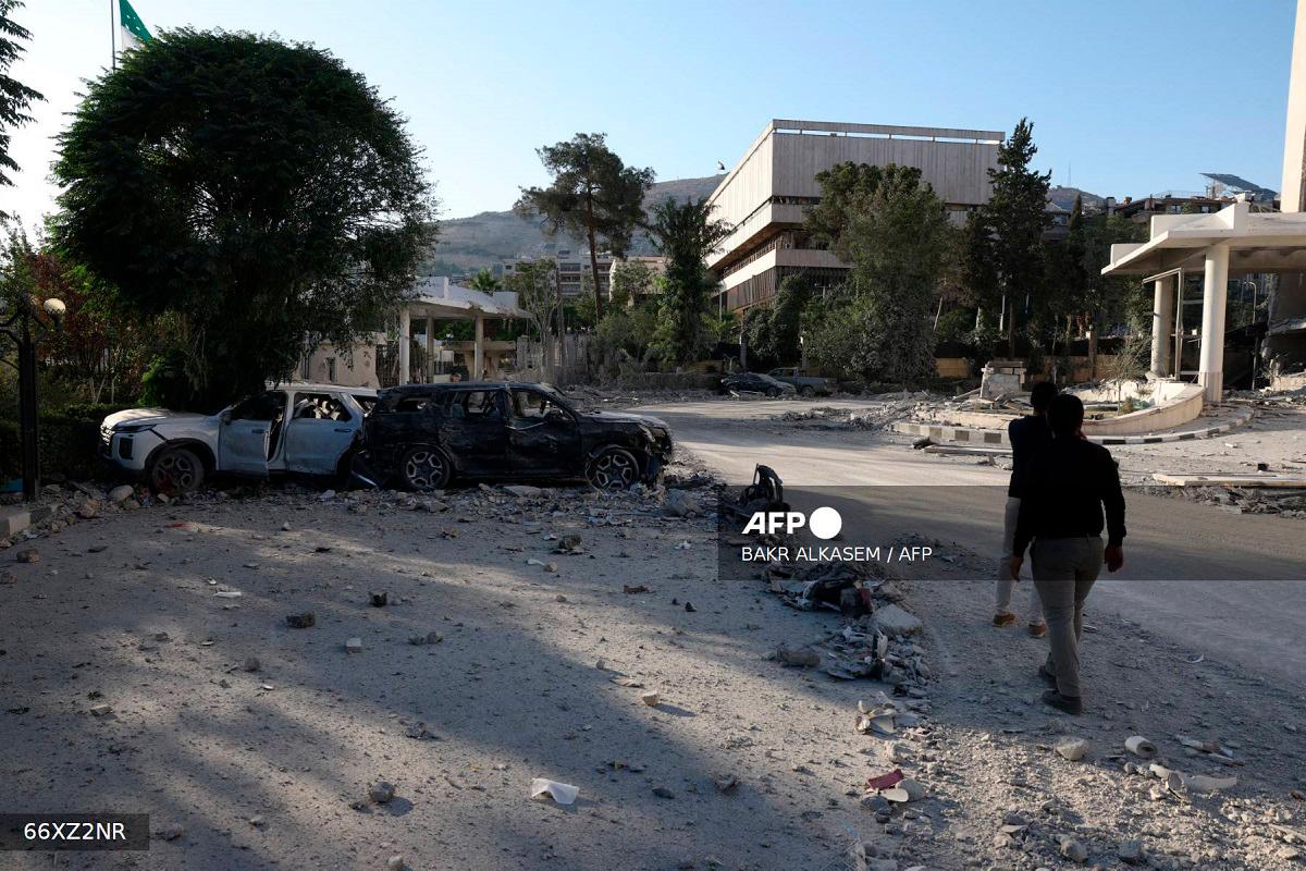 Car bomb blast in Damascus causes no casualties, say reports Car bomb blast in Damascus causes no casualties, say reports