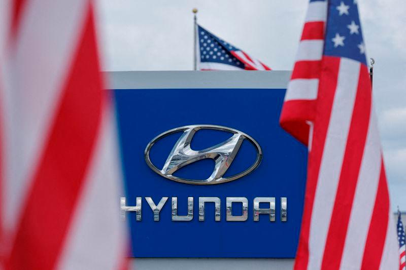 Carmakers face doubts and jolts over US tariffs