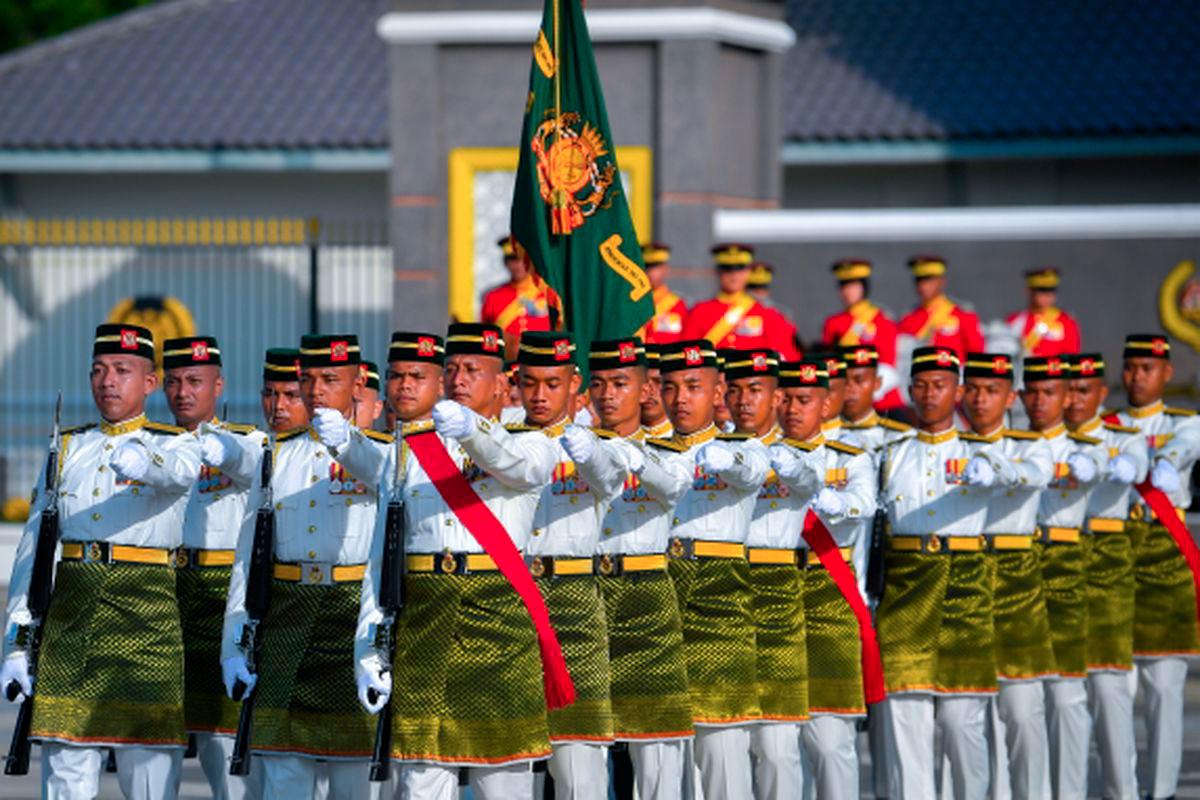 Changing of the Guard at Istana Negara showcases military tradition