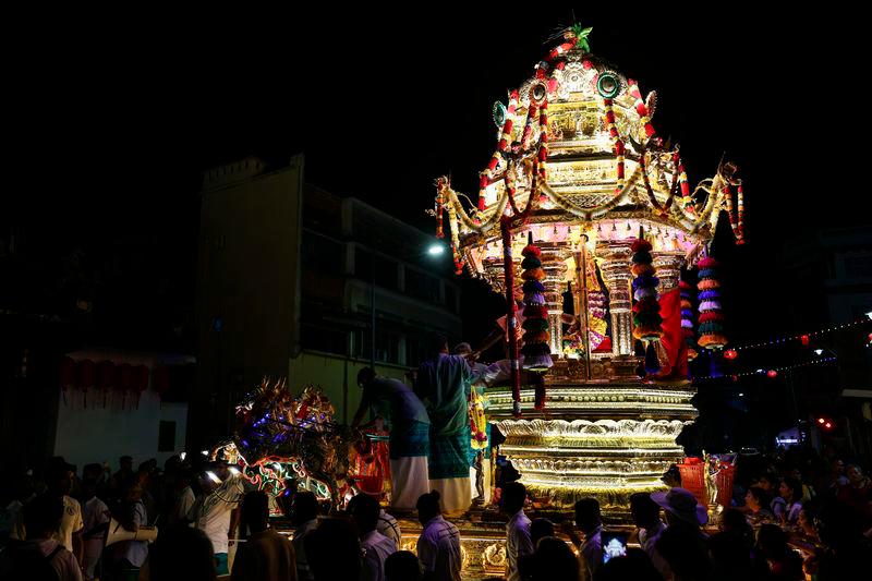 Chetti Pusam' in Penang: Thousands of devotees procession with gold, silver chariots Chetti Pusam' in Penang: Thousands of devotees procession with gold, silver chariots