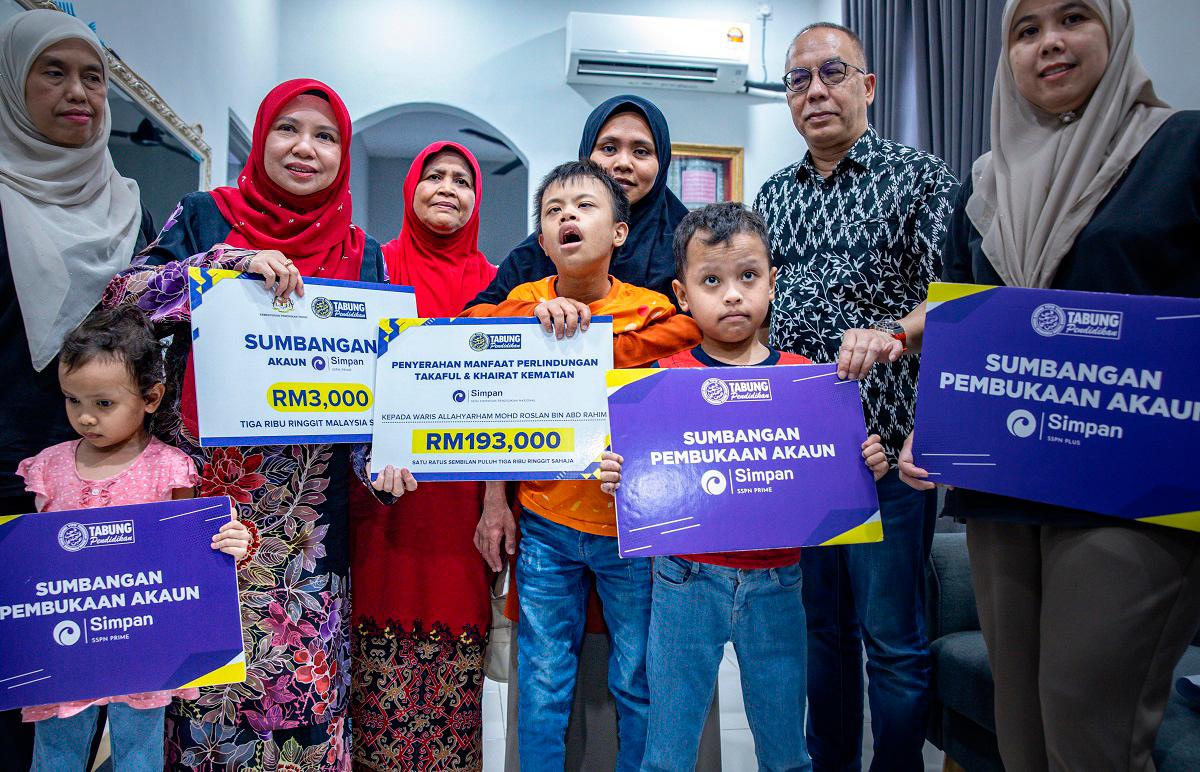 Children of FRU crash victims receive SSPN benefits Children of FRU crash victims receive SSPN benefits
