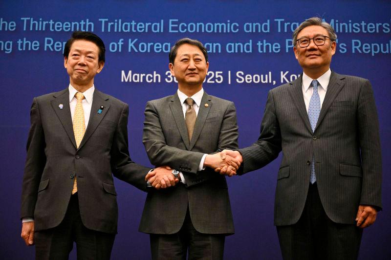 China, South Korea and Japan agree to strengthen free trade