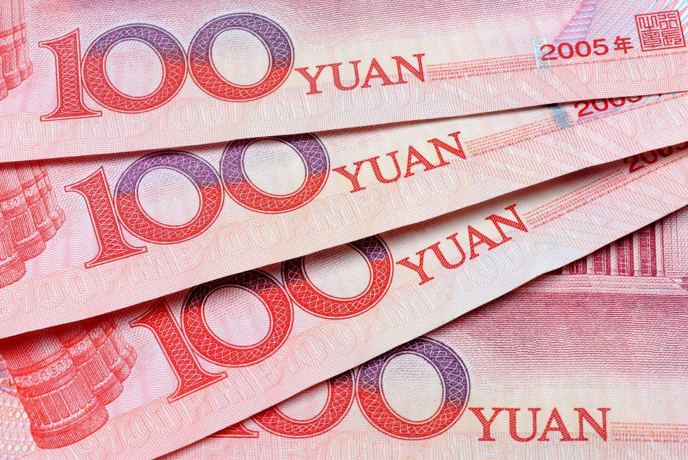 China company stacks RM35 million in bonus cash, lets employees grab what they can count