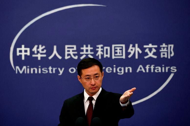 China slams 'ignorant and impolite' US VP over 'peasants' comments China slams 'ignorant and impolite' US VP over 'peasants' comments