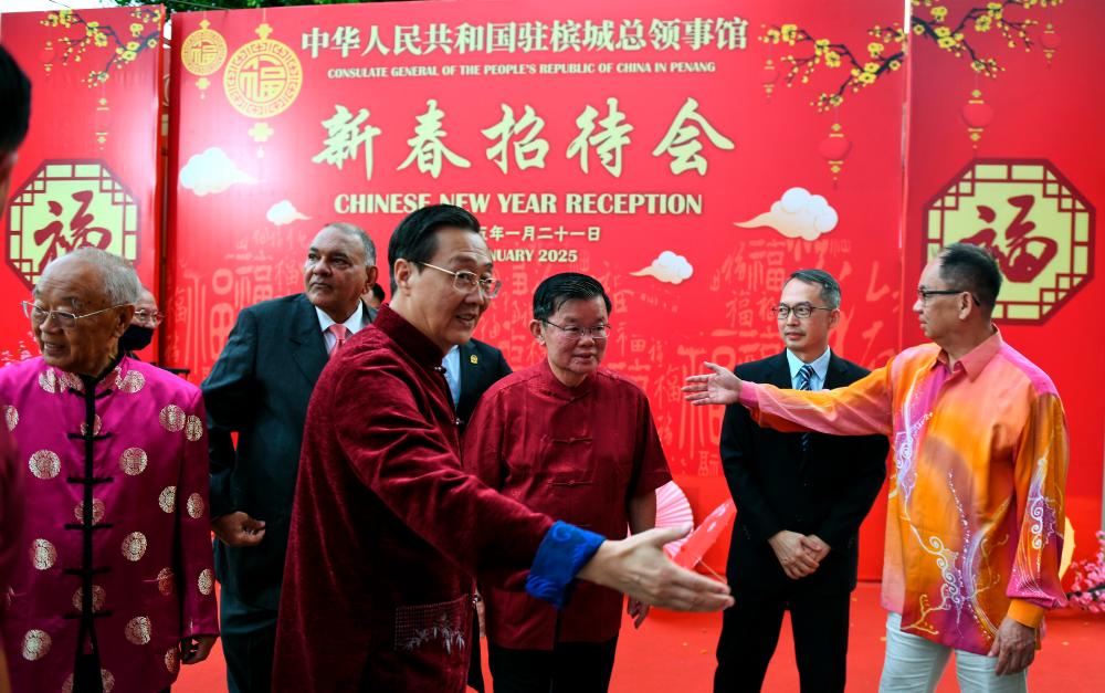 China to work with Malaysia, promote East Asian cooperation and regional economic integration China to work with Malaysia, promote East Asian cooperation and regional economic integration