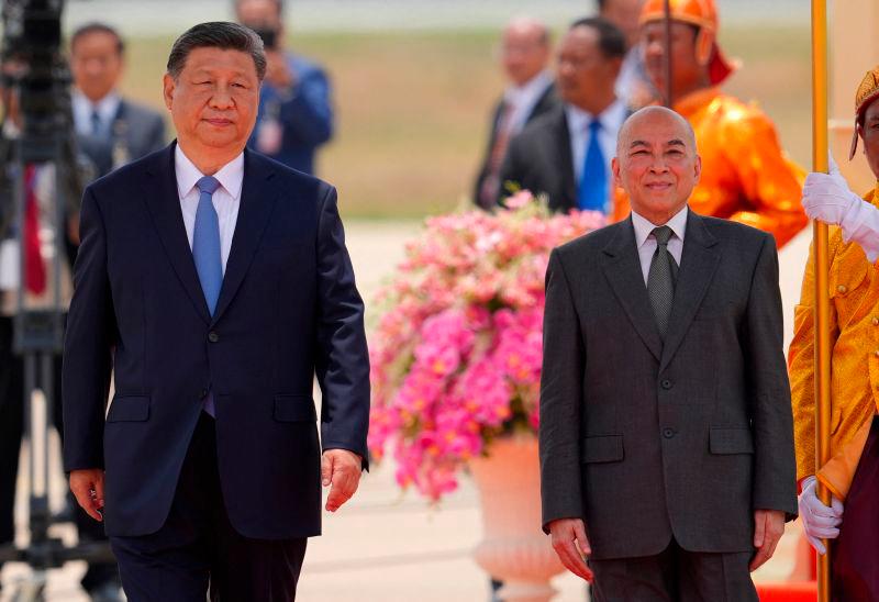 China's Xi calls on Cambodia to jointly oppose hegemonism, power politics China's Xi calls on Cambodia to jointly oppose hegemonism, power politics
