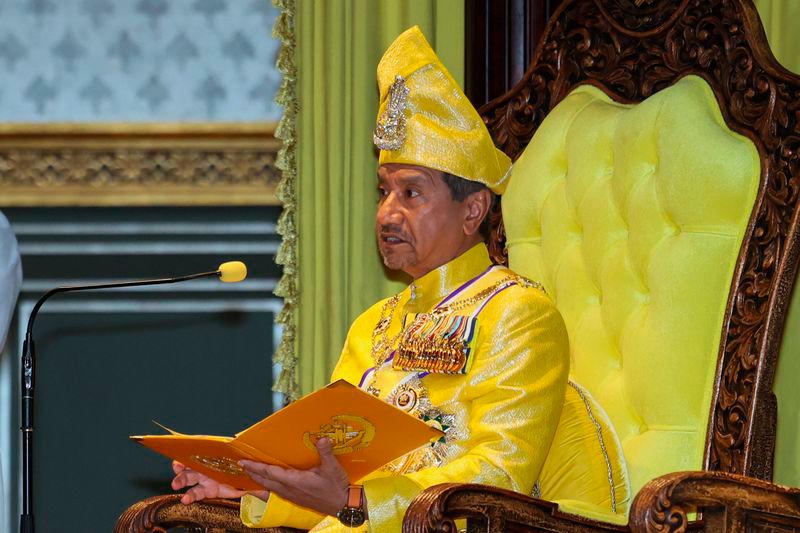 Civil servants must enhance efficiency, governance - Sultan Mizan Civil servants must enhance efficiency, governance - Sultan Mizan