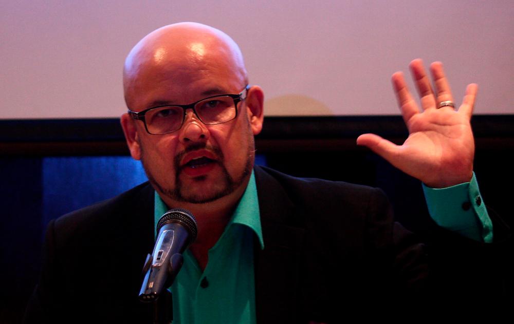 Comedian lodges report against Harith Iskander, social media account for allegedly insulting Islam Comedian lodges report against Harith Iskander, social media account for allegedly insulting Islam