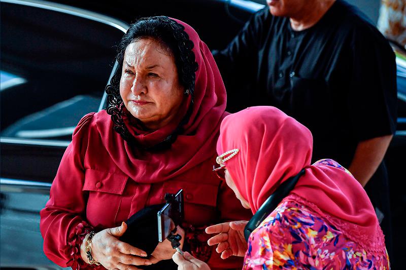 Court allows Rosmah to include govt, police as third parties in missing jewellery lawsuit Court allows Rosmah to include govt, police as third parties in missing jewellery lawsuit