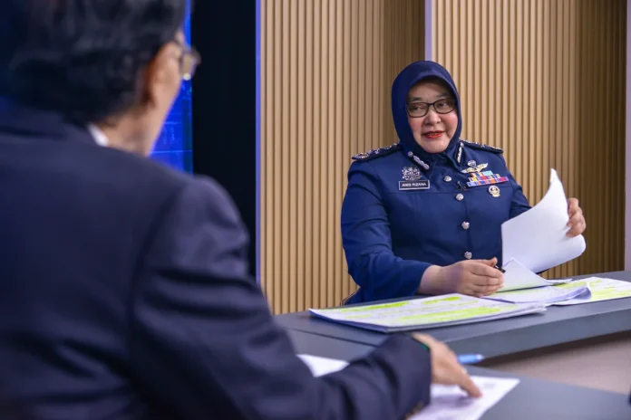 Customs trains officers in behavioural analysis to detect suspicious passengers