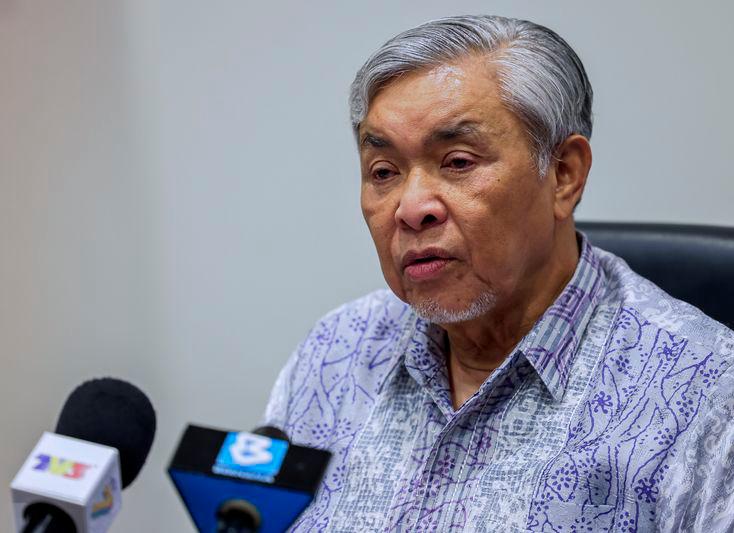 DPM Ahmad Zahid expresses condolences to families of Miri landslide victims DPM Ahmad Zahid expresses condolences to families of Miri landslide victims