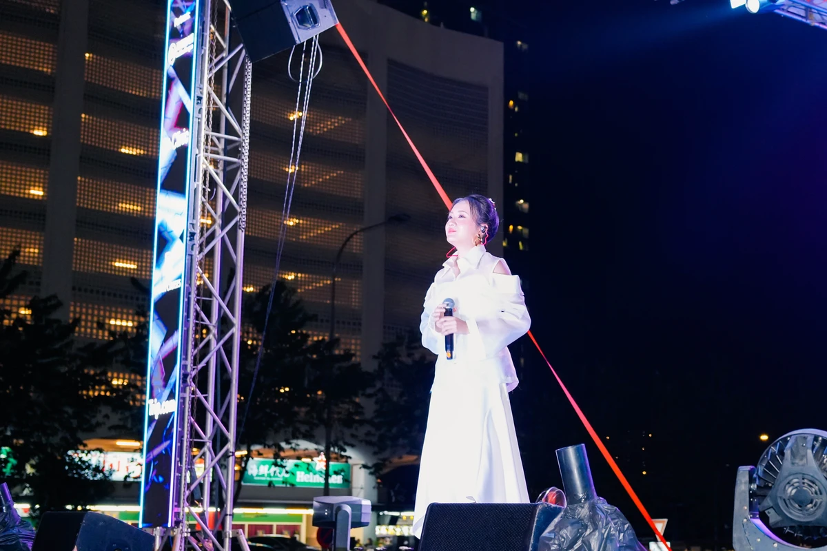 Big turnout for new year’s eve concert