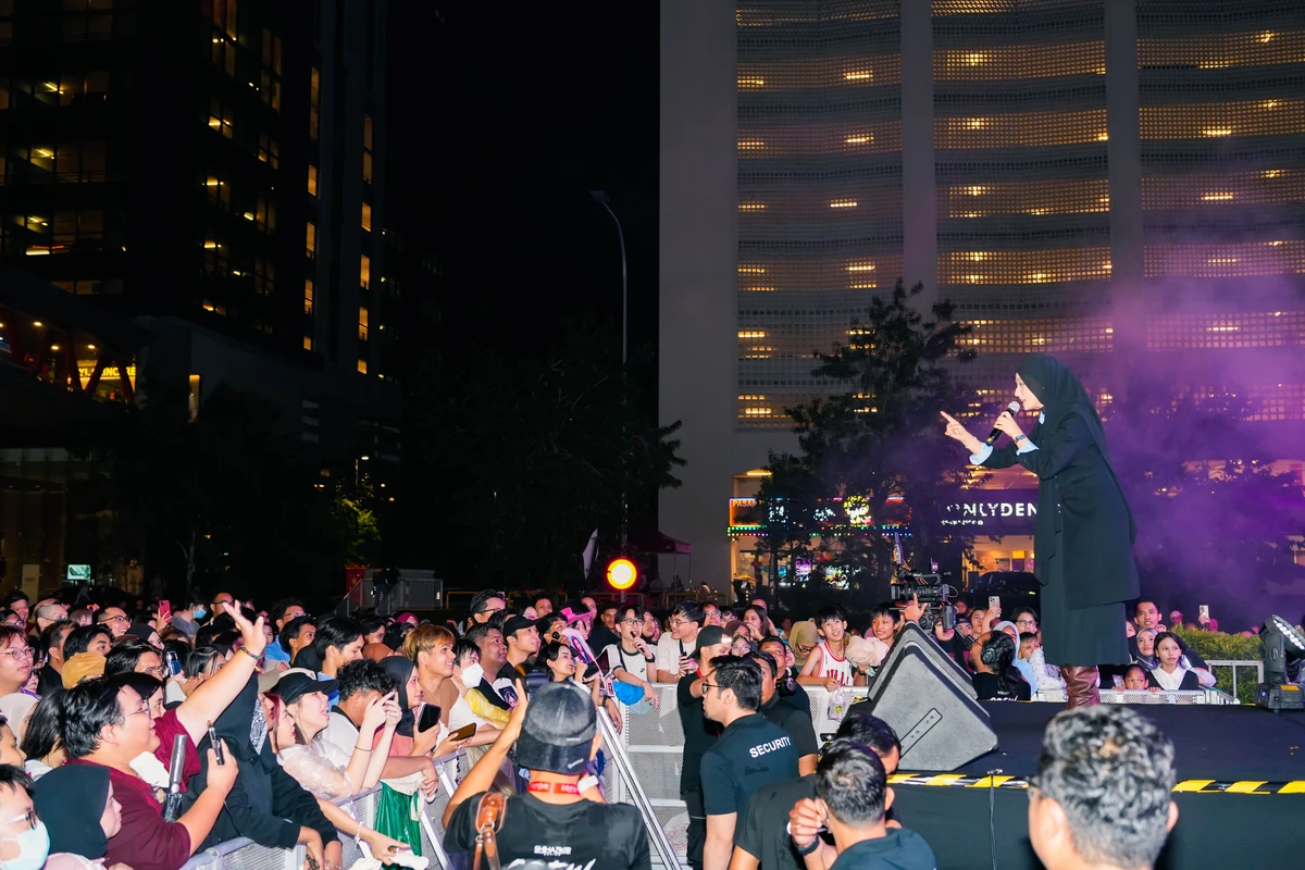 Big turnout for new year’s eve concert